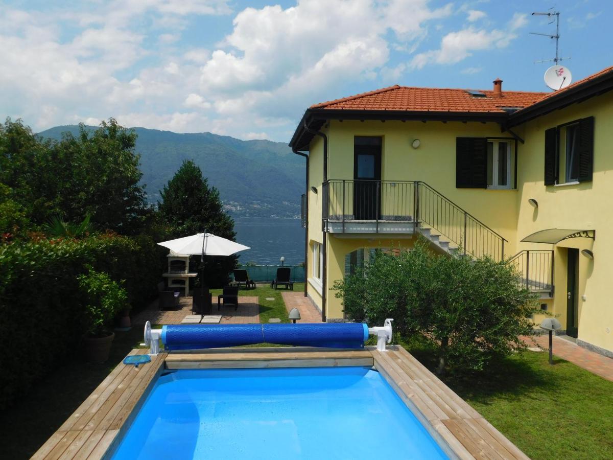Villa Haus Am See Porto Valtravaglia Exterior foto