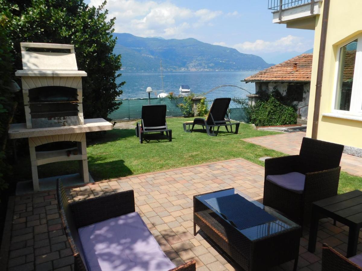 Villa Haus Am See Porto Valtravaglia Exterior foto