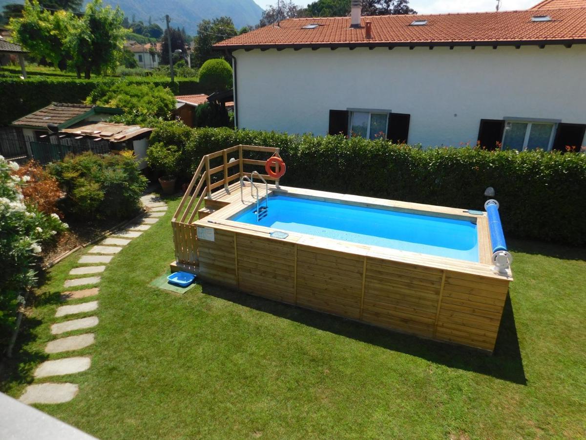 Villa Haus Am See Porto Valtravaglia Exterior foto